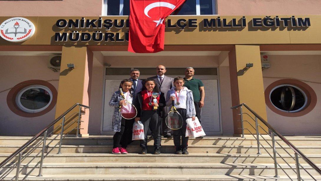Kale Kesmelitepe Ortaokulu Öğrencileri İlçe Milli Eğitim Müdürlüğünü Ziyaret Etti. 